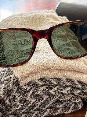 Persol Sunglasses: pre owned, excellent condition, no scratches on lenses.